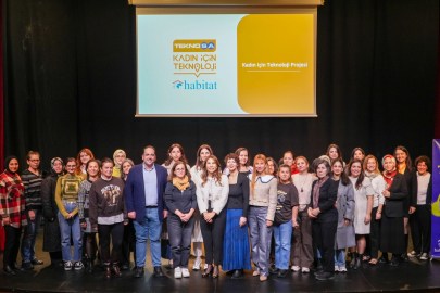 Teknosa, “Kadın için Teknoloji” Projesinde 2025 Yılında 4 Binden Fazla Kadına Dokundu