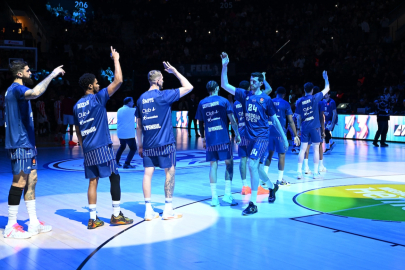 Anadolu Efes, Euroleague’in İkinci Yarısının İlk Maçında Paris Basketball’u Ağırlıyor