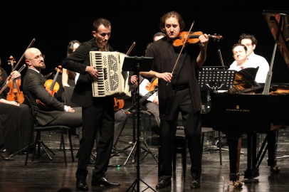 Bursa'da Müzik Tutkunlarını Mest Eden Gece