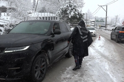 Uludağ'a Çıkanlara Jandarma Engeli
