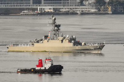 İran Fırkateyni Battı!