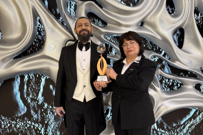 Yılın Barış İnsanı Ödülü Dünyaca Ünlü Yazar Akif Manaf’ın