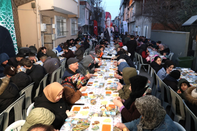 Bursa Osmangazi'de iftar sofrası dolup taştı