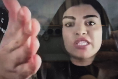 Bursa'da canlı yayın dehşeti! Tartıştığı kadını sokak ortasında bıçakladı