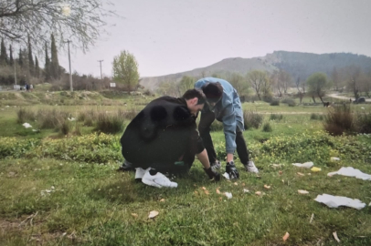 Bursa'nın doğa fedaileri! Hafta sonlarını çöp toplayarak geçiriyorlar