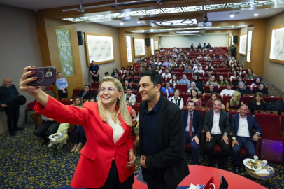 İstanbul Bakırköy Belediye Başkanı üniversitelilerle buluştu