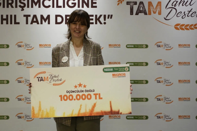 Atık Durumdaki Meyveleri Hammaddeye Dönüştürdü
