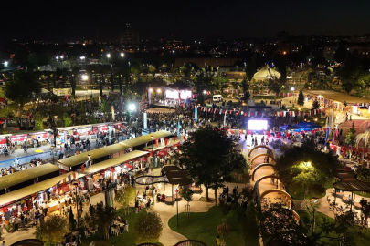 Gaziantep'te Hemşehri Dernekleri Festivali Renkli Görüntülerle Açıldı