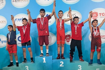 Osmangazi Belediyespor uluslararası turnuvada 5 madalya kazandı
