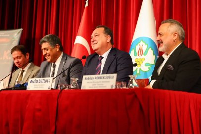 Manisa Şehir Tiyatrosu 20. yıla ‘G.D.K.’ ile perde açıyor