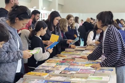 Samsun Kitap Fuarı Ziyaretçilere Kapılarını Açtı