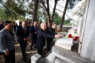 Mahmut Esat Bozkurt Efes Selçuk'ta unutulmadı